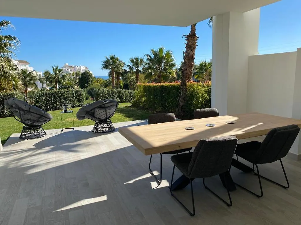 PALMSEA Marbella-Estepona Buenas Noches 0*,  España